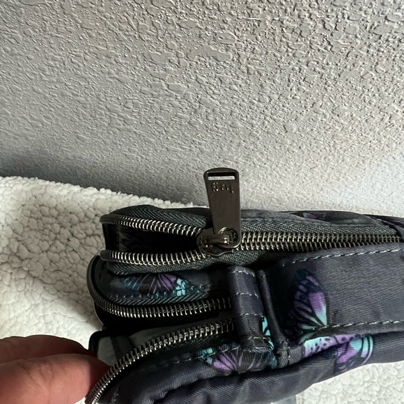 LUG BUTTERFLY GREY DELTA MINI NWOT With 1 1/2”  adjustable Crossbody Strap NIP - Picture 13 of 16